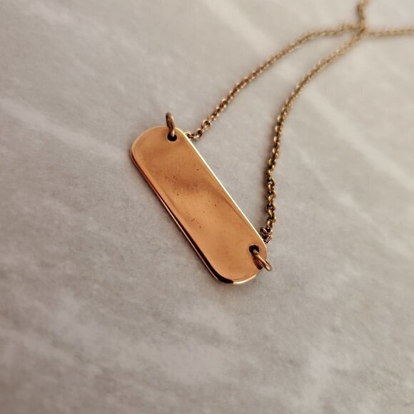 ✨ Stella and Dot Gold Pamela Engraved Plaque Necklace ✨ - Picture 6 of 8